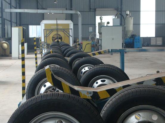 Ligne de production de tuyaux en acier anti-corrosion 3 couches PE