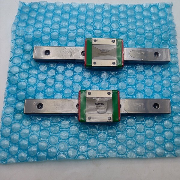 Линейная направляющая HIWIN