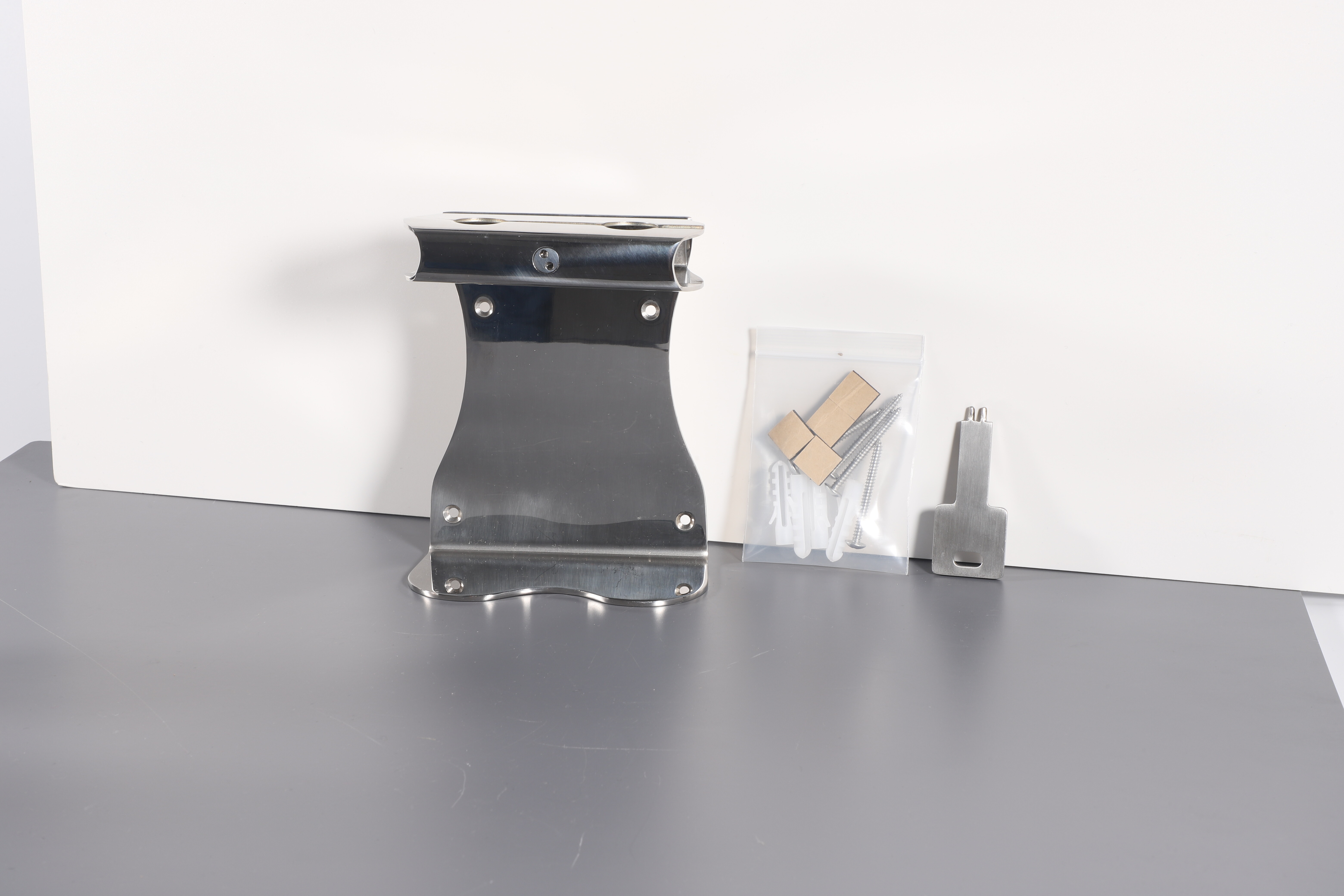 带分配泵的洗手液分配器和适用于浴室的壁挂式皂液器