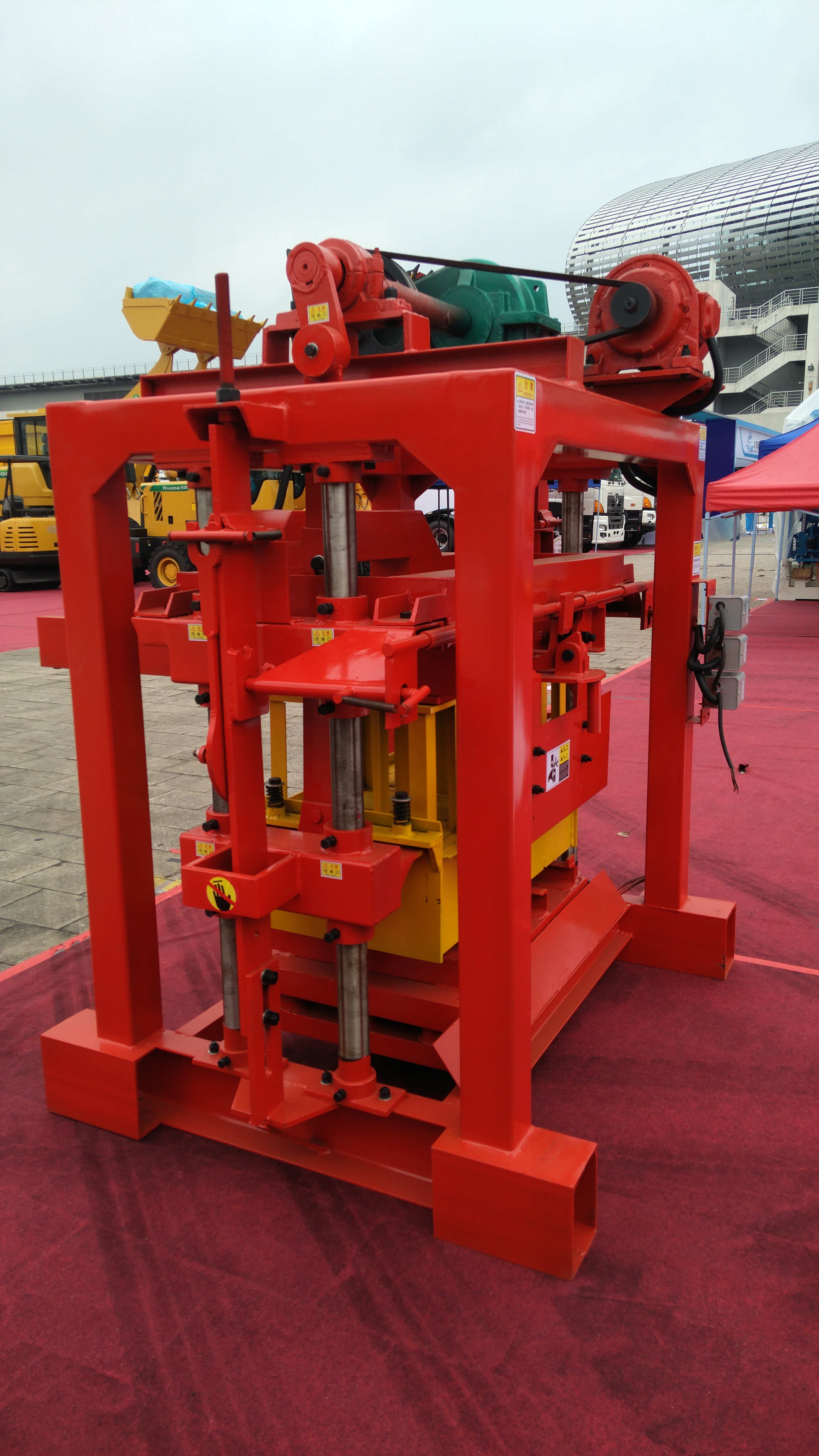QT4-40 Small-Sized Block Machine