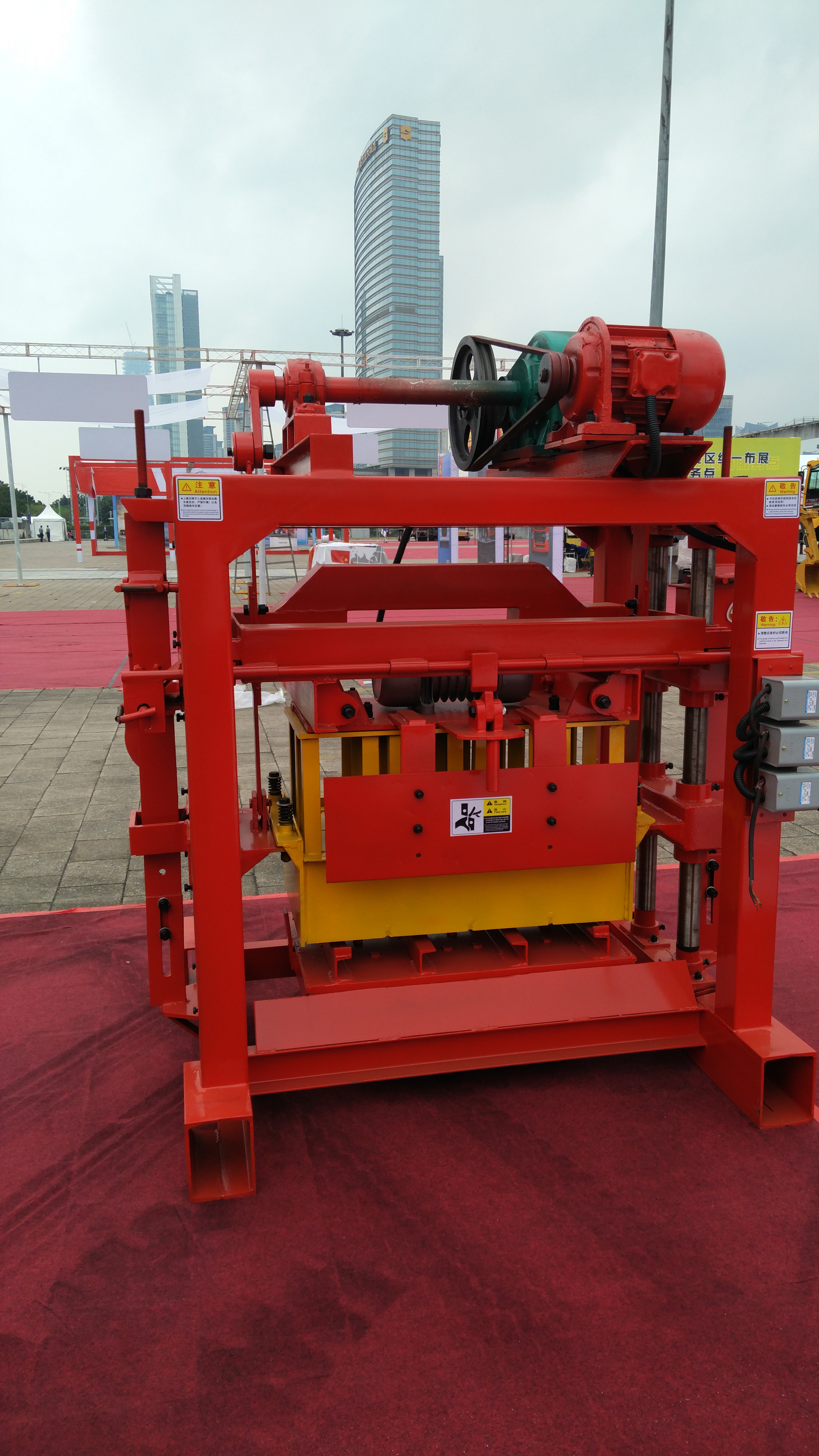 QT4-40 Small-Sized Block Machine
