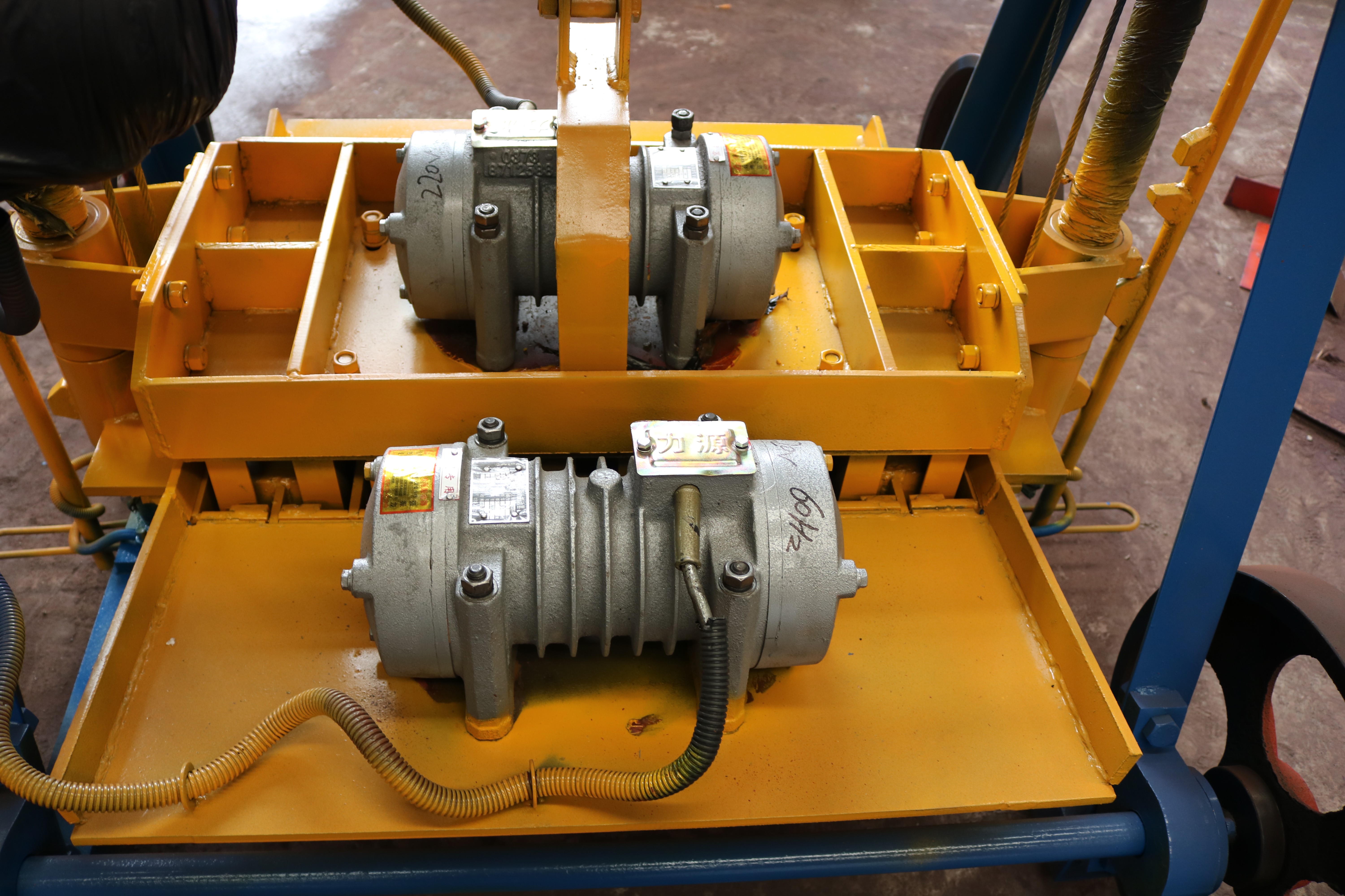 QT4-45 Diesel-Powered Small-Sized Block Machine Series