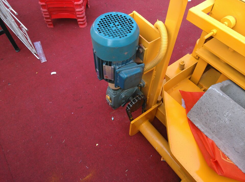 QMJ-4A Mobile Solid Block Machine
