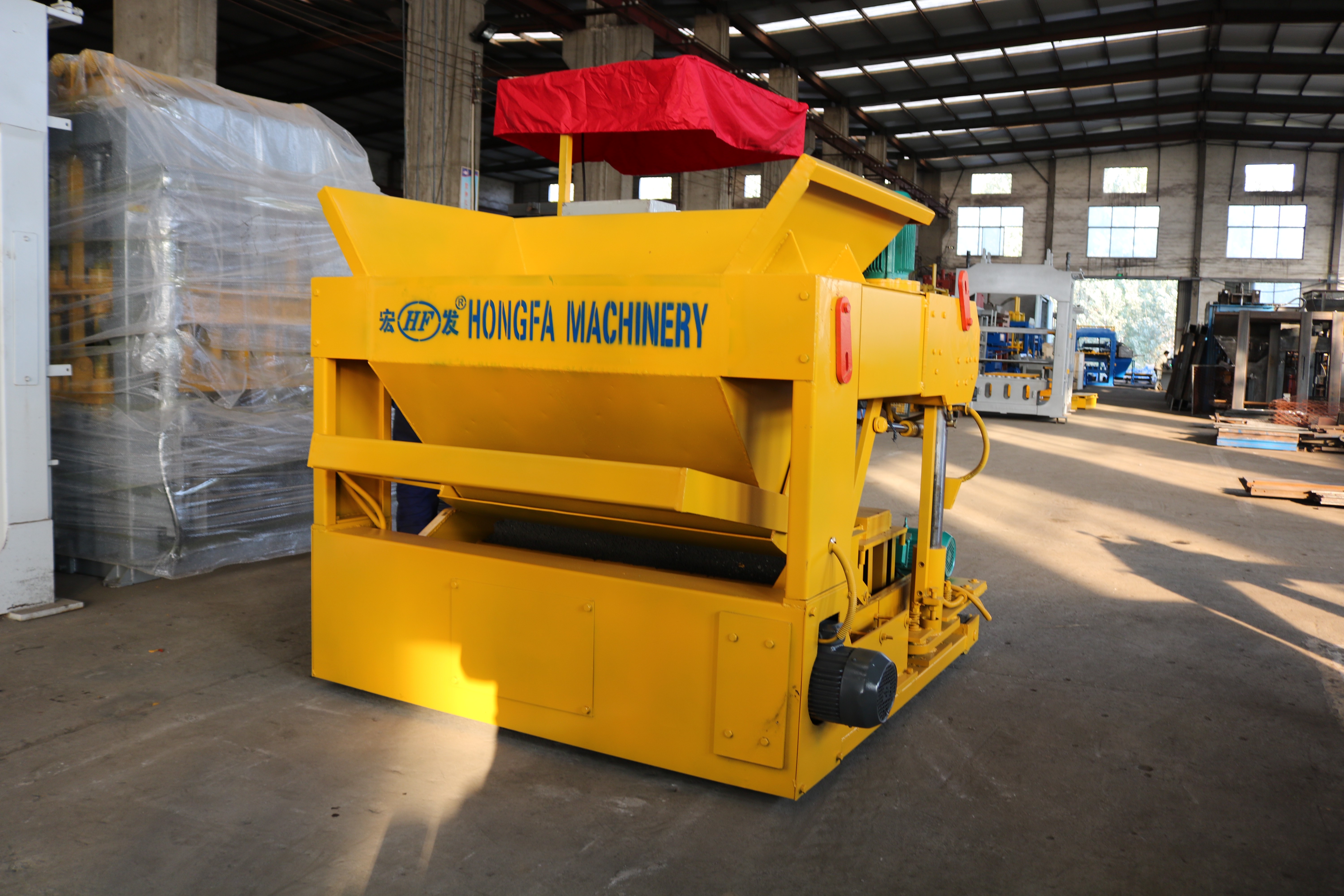 QMJ-6A Vibrating Mobile Block Machine
