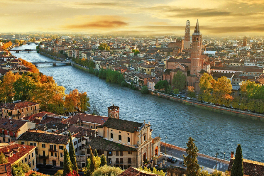 鹤山沙坪新雷商行